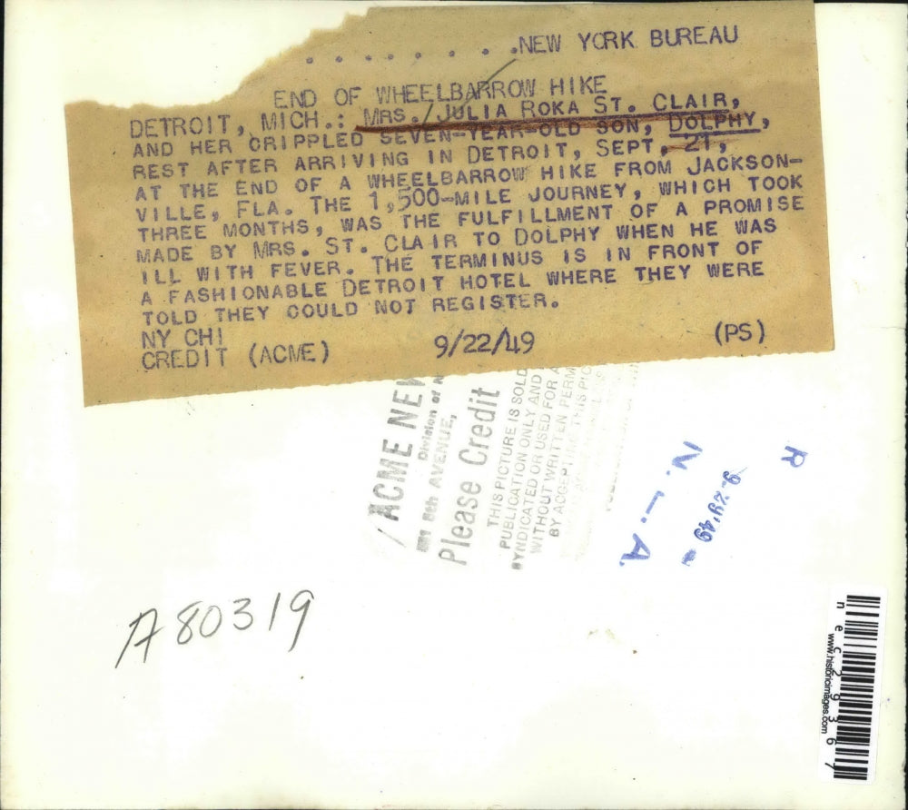 1949 Press Photo Julia Roka St. Clair & her crippled 7-year-old son, Dolphy