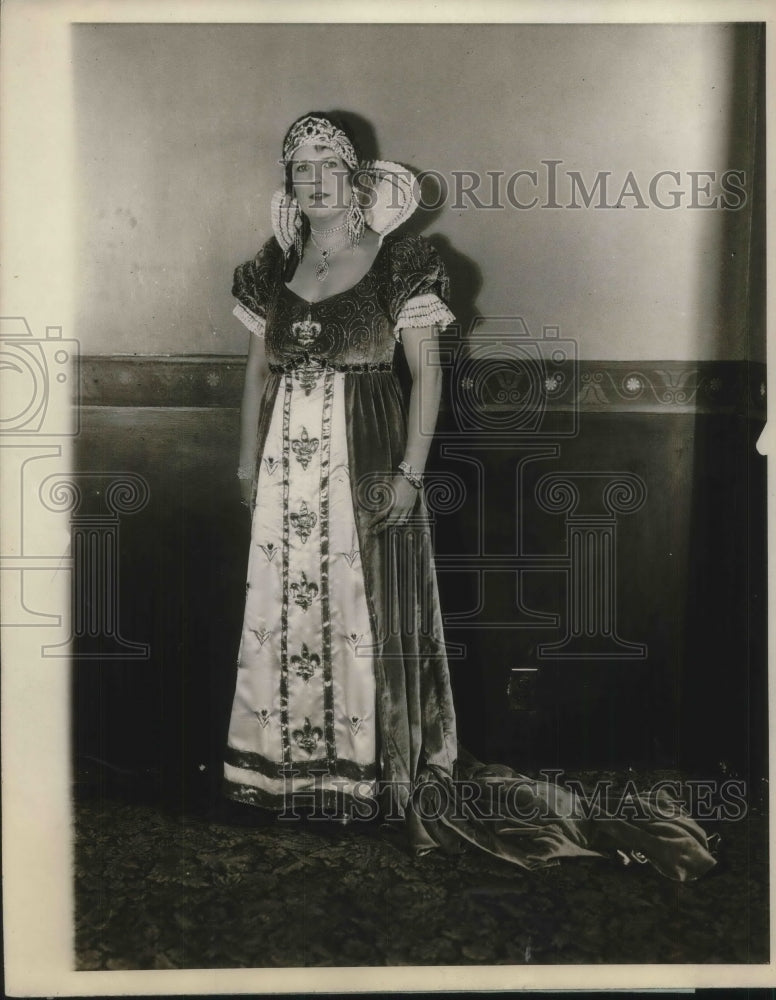 1926 Press Photo Mrs Jackson Crispin Dresses As Josephine For Spring Ball