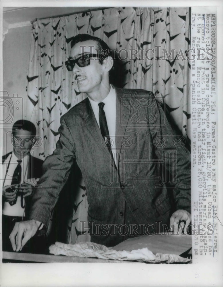 1962 Press Photo Eley Gutierrez Manoya in a press conference in Miami