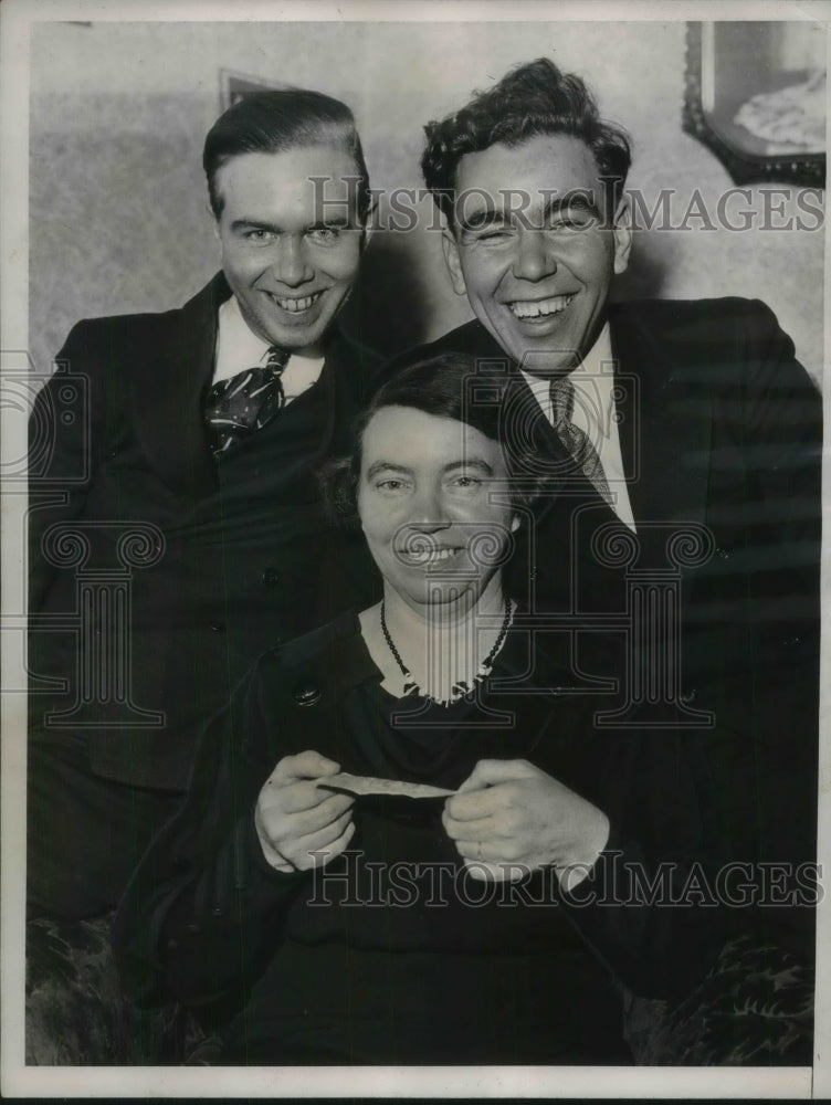 1936 Press Photo Mary Keegan sons Frank & William ticket Golden Miller 7 to 2- Historic Images