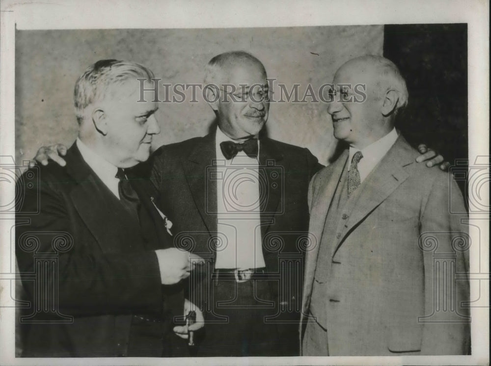 1932 Press Photo Major T.C. McDonald, Nathan & Ralph Jonas, Tammany Pow-wow