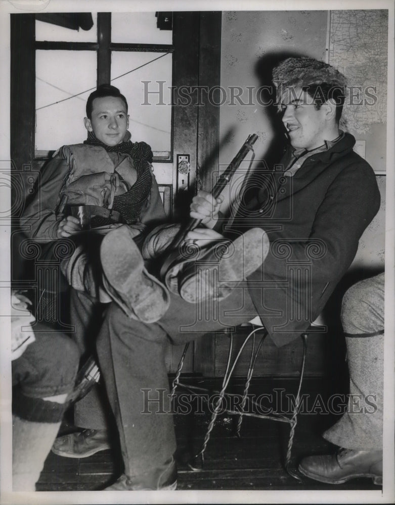 Load image into Gallery viewer, 1937 Press Photo Bob Kinf and William Kalstadt on retrace the pioneer trial.
