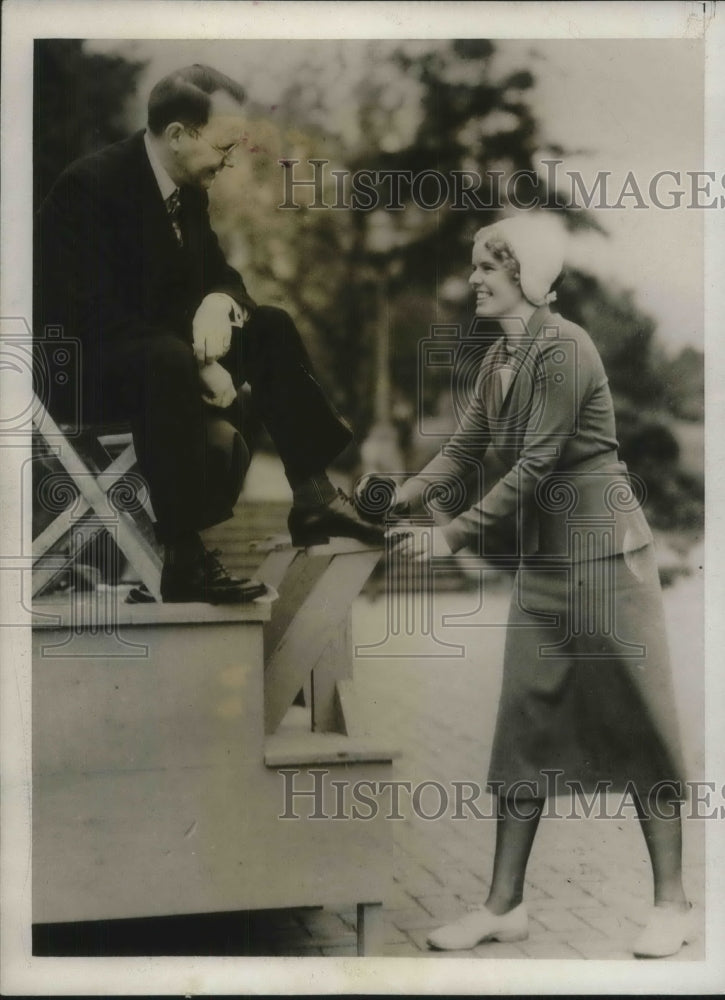 1931 Press Photo Dr. M. Lyle Spencer, Dorothea Catlett Junior Girls University