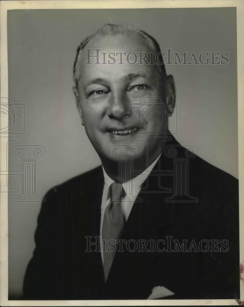 1957 Press Photo Harry Stuhldreher, asst to VP of US Steel Corp