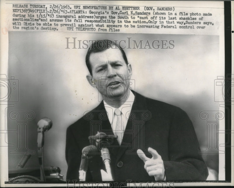 Load image into Gallery viewer, 1963 Press Photo Atlanta, Ga Governor Carl E Sanders, inaugural address
