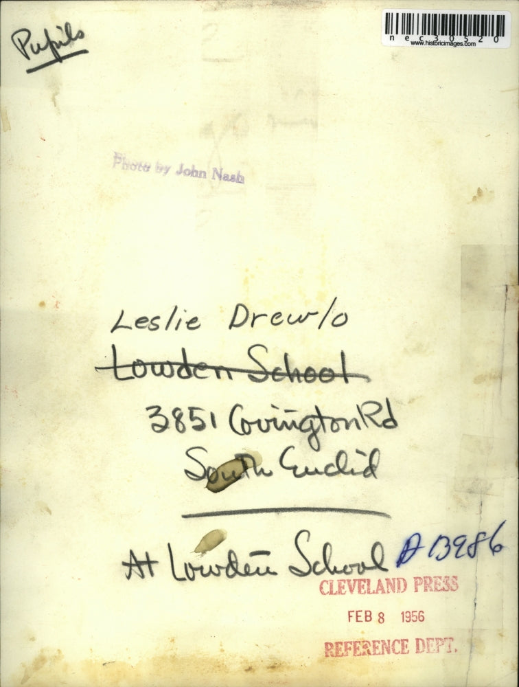 Load image into Gallery viewer, 1956 Press Photo Leslie Drewlo of 3851 Covington Rd. S. Euclid at Lowden School
