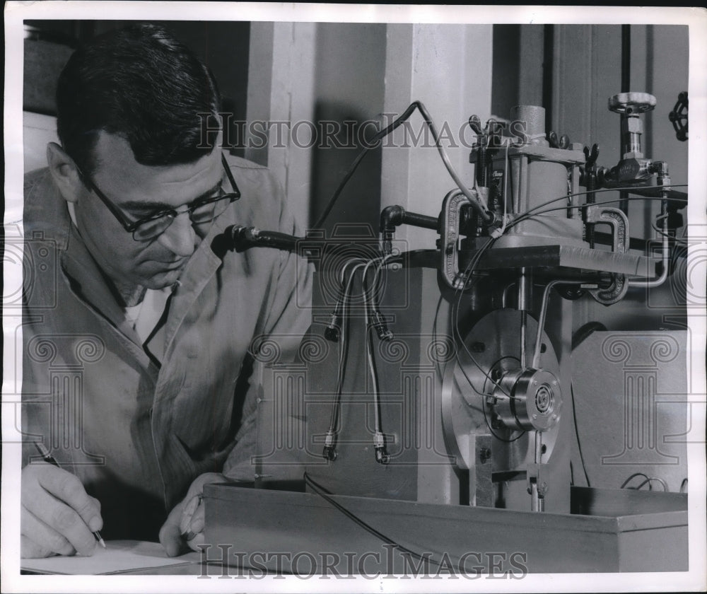 1956 Press Photo Ball Bearings Spinning Test at General Electric - nec30622