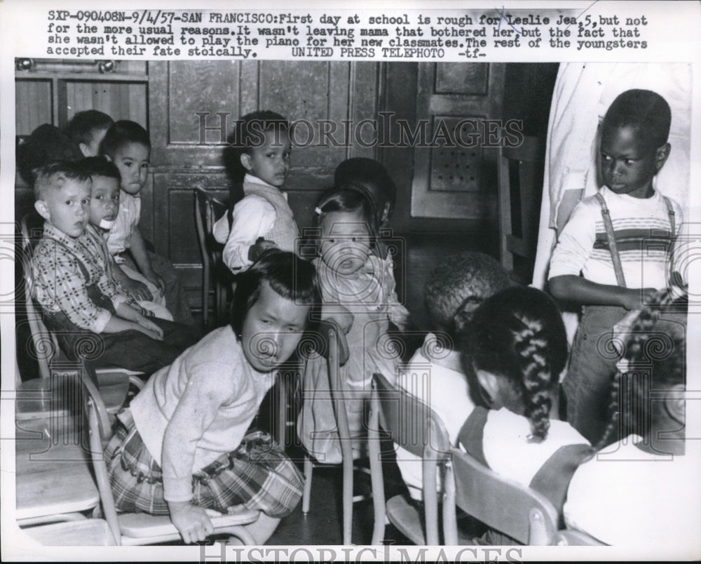 1957 Press Photo San Francisco, L Jea & classmates at school - nec31176