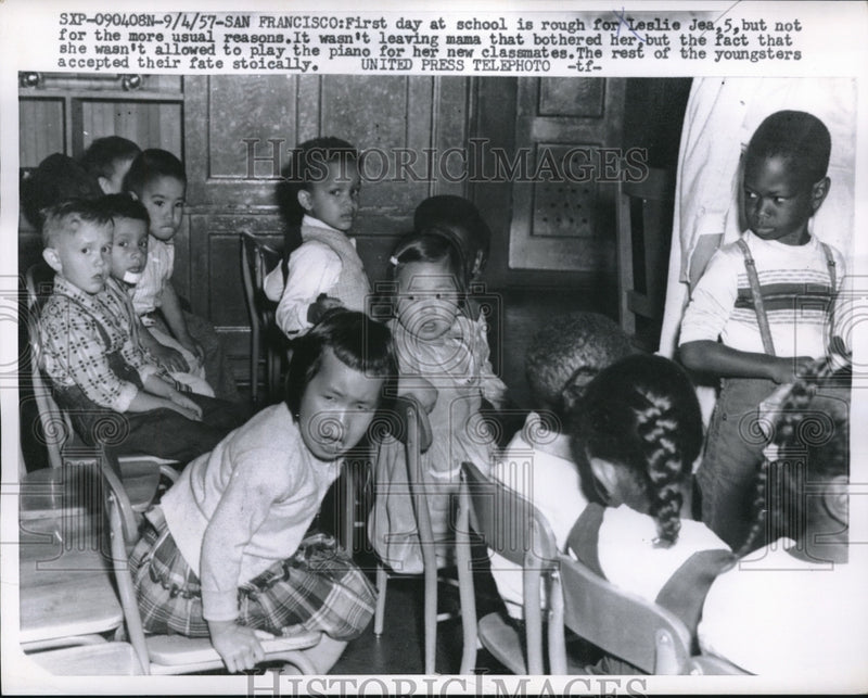 Load image into Gallery viewer, 1957 Press Photo San Francisco, L Jea &amp; classmates at school - nec31176
