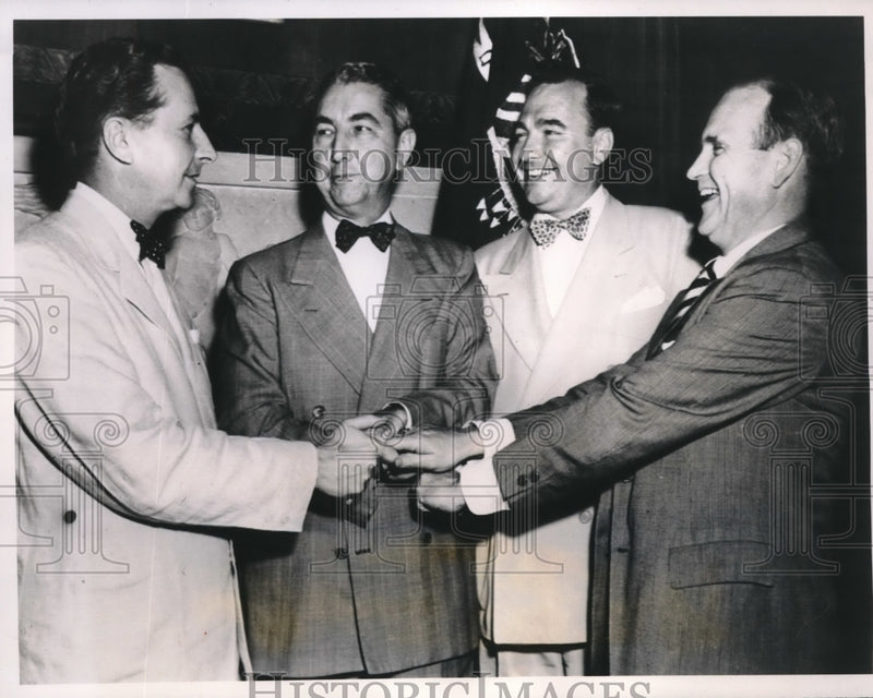 Load image into Gallery viewer, 1949 Press Photo Attorney General Clark, Payton Ford, Alex Campbell, - nec31566
