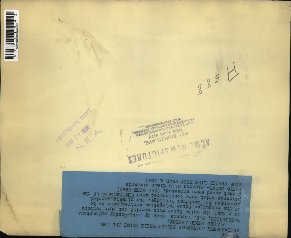 1930 Press Photo Picketers with their Placards at the White House - nec31942