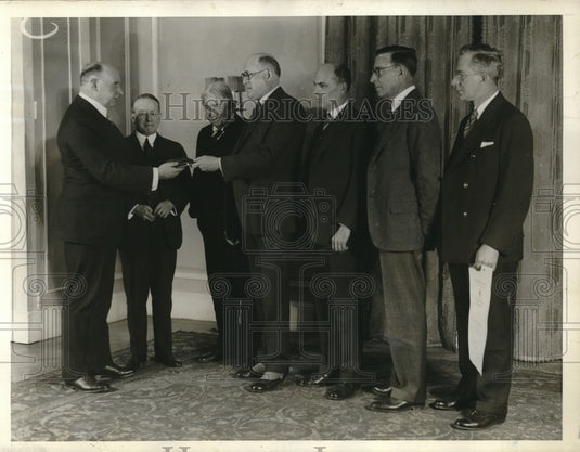 1929 Press Photo The Annual award of Anthony N Brady Memorial Medals
