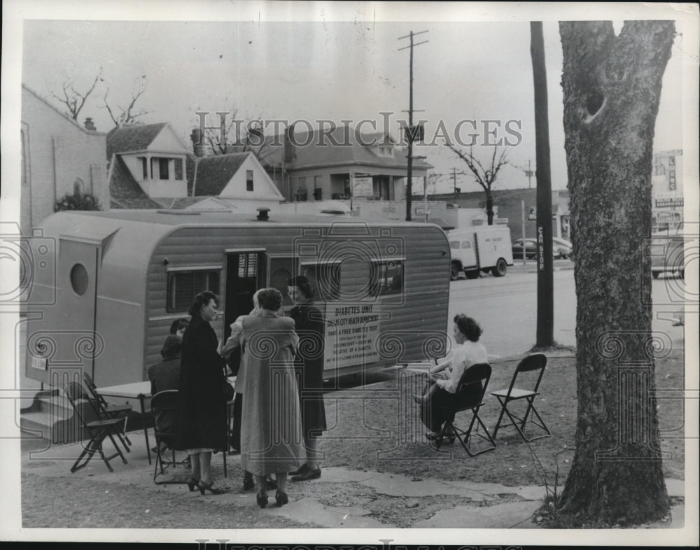 1950 Press Photo Diabetes lab