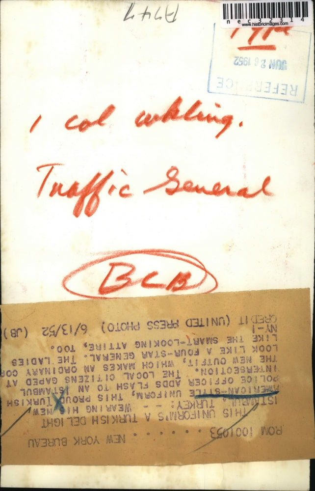 1952 Press Photo Turkish officer in new American Style Uniform. - nec32314