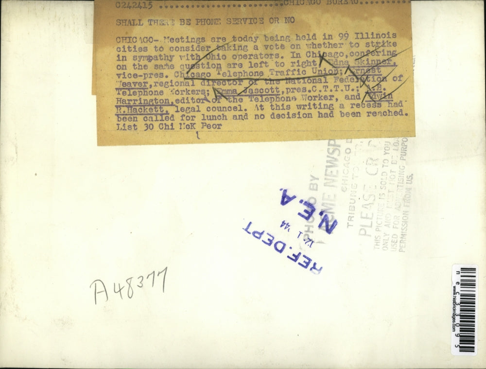 1944 Press Photo Chicago Telephone Traffic Union Members To Vote on Strike