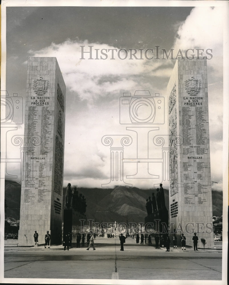 1957 Press Photo Avenida Los Proceres State Memorial In Caracas Venezuela- Historic Images