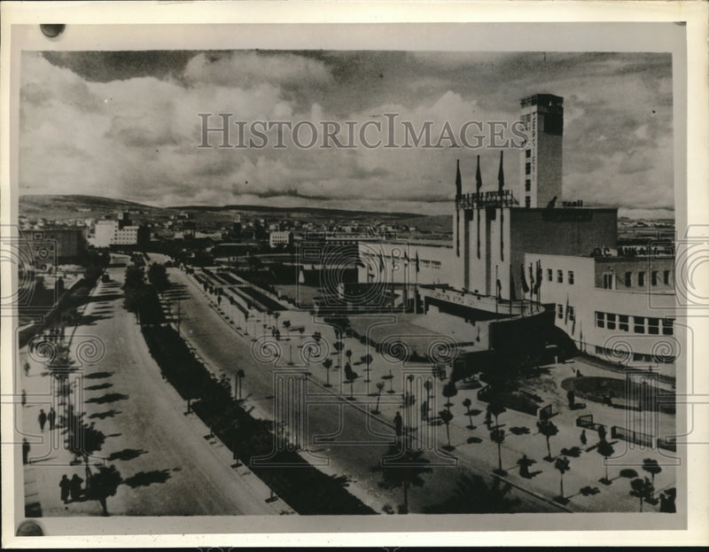 Load image into Gallery viewer, 1940 Press Photo Palm Lined Boulevard Ataturk In Ankara Turkey

