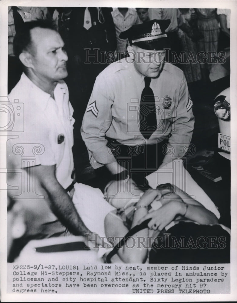 1953 Press Photo Members of Hinds Jr. College Hi Steppers laid low by heat.