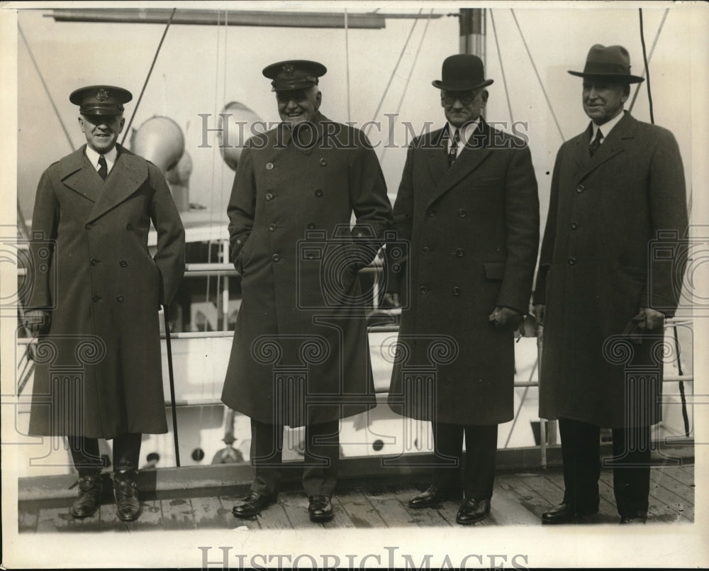 1930 Press Photo Army Transport Chateau Thierry Sails From New York- Historic Images