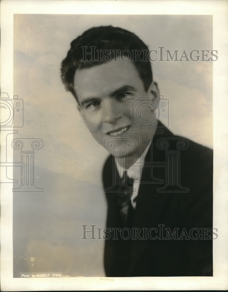 Load image into Gallery viewer, 1931 Press Photo 4th winner Nat'l Radio Audition baritone of NYC Raoul Nadeau
