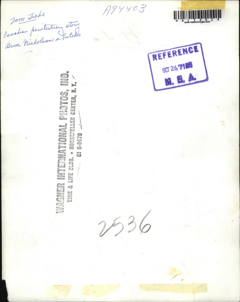 1971 Press Photo Bruce Nicholson, Butcher