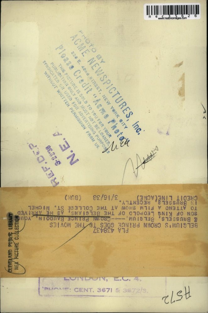 1938 Press Photo Belguim's crown Prince goes to the movies.