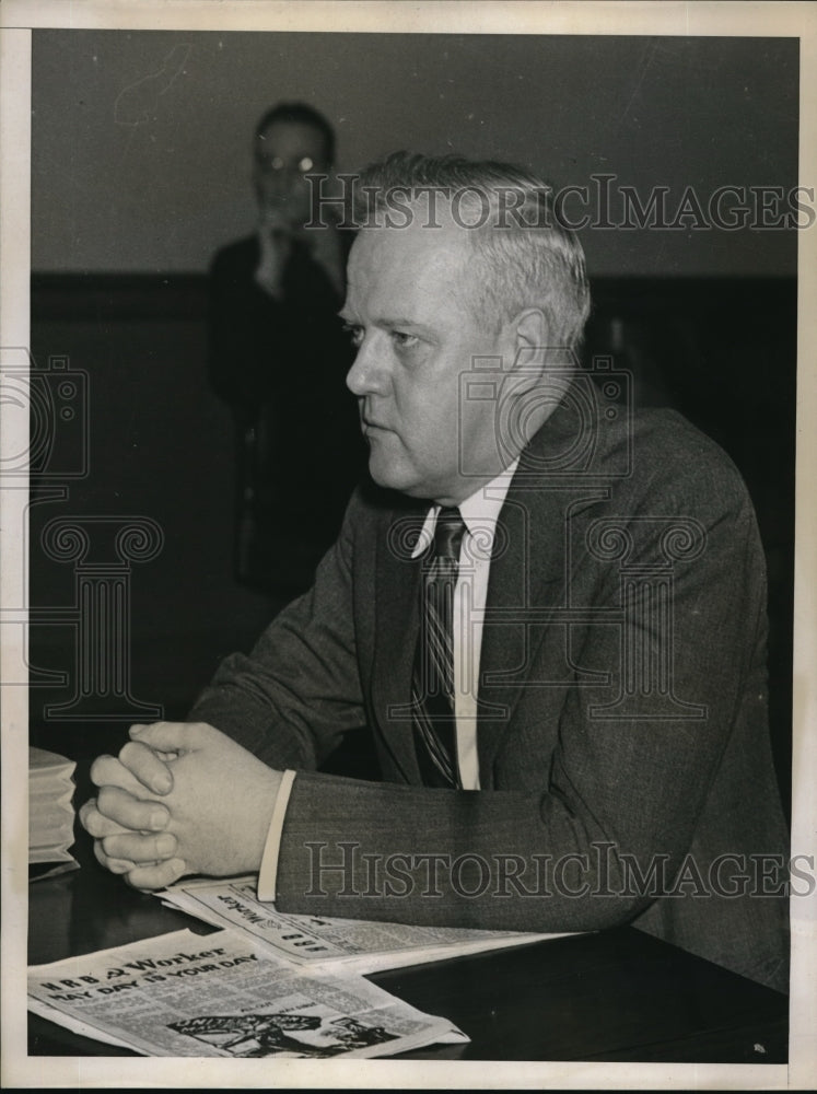 Load image into Gallery viewer, 1938 Press Photo Victor Ridder publisher of New York Zttaats Zettung testifies
