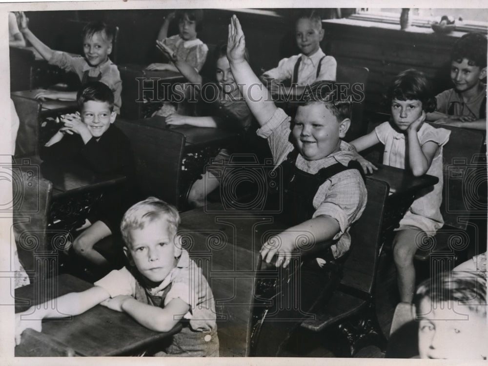 1938 Press Photo Kansas City, Mo Lawrence Rudy Jr in his class, Whittier school- Historic Images