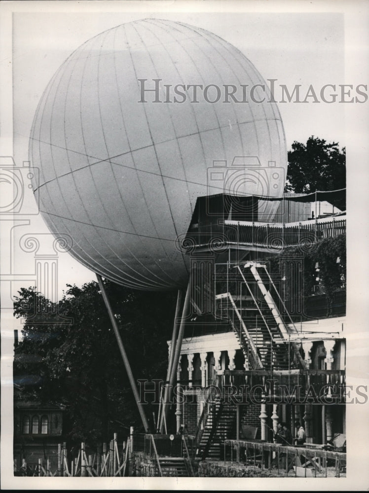 1957 Press Photo Stockholm, Sweden Expo for World without Limits displays