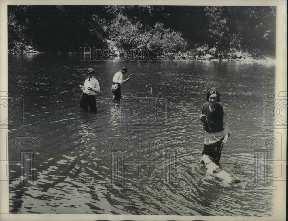 1934 Press Photo Fishing in Icy Catskill Streams Ethel Atchison, Theodore Dalton