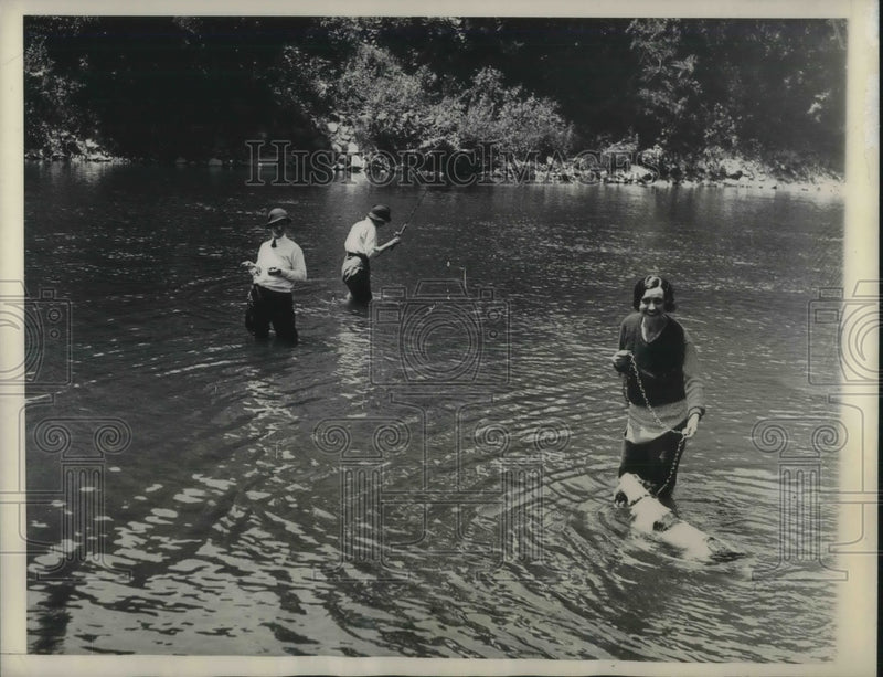 Load image into Gallery viewer, 1934 Press Photo Fishing in Icy Catskill Streams Ethel Atchison, Theodore Dalton
