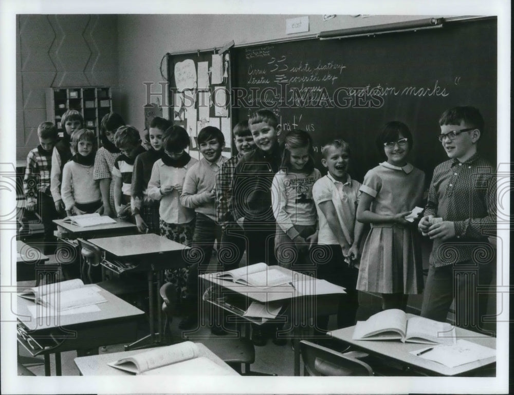 1970 Press Photo Program:Eye of the storm