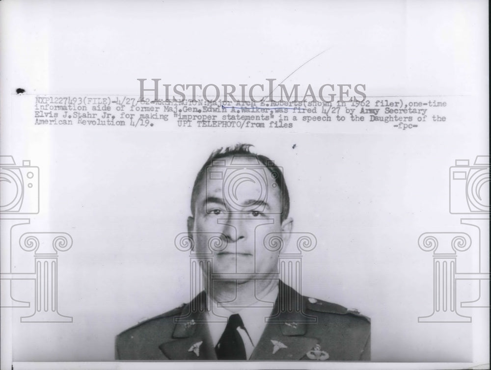 1962 Press Photo Maj. Arch E. Roberts dismissed from active duty. Washington