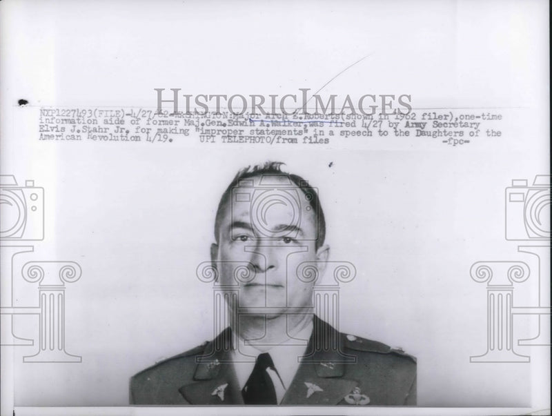 Load image into Gallery viewer, 1962 Press Photo Maj. Arch E. Roberts dismissed from active duty. Washington
