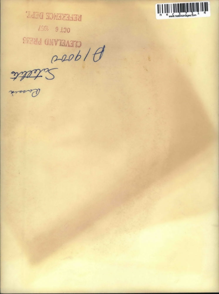 1957 Press Photo John T. Mengel studies the "hot pen visual recorder" Washington