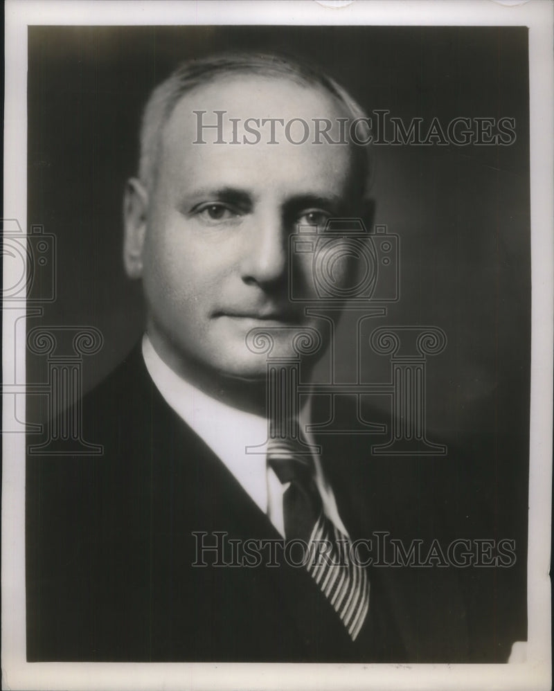 Load image into Gallery viewer, 1951 Press Photo Murray Seasongood, legal advisor Natl Civil Service League
