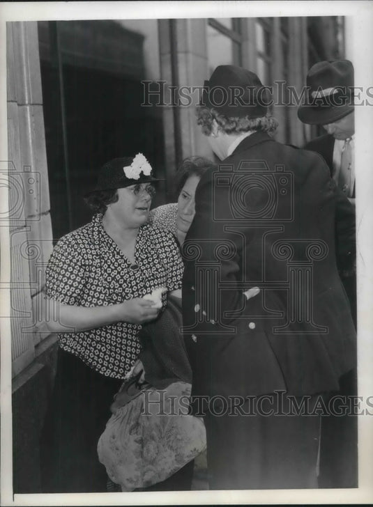 1937 Press Photo Fanny Nathanson at NYC Women;s Sewing project, fired