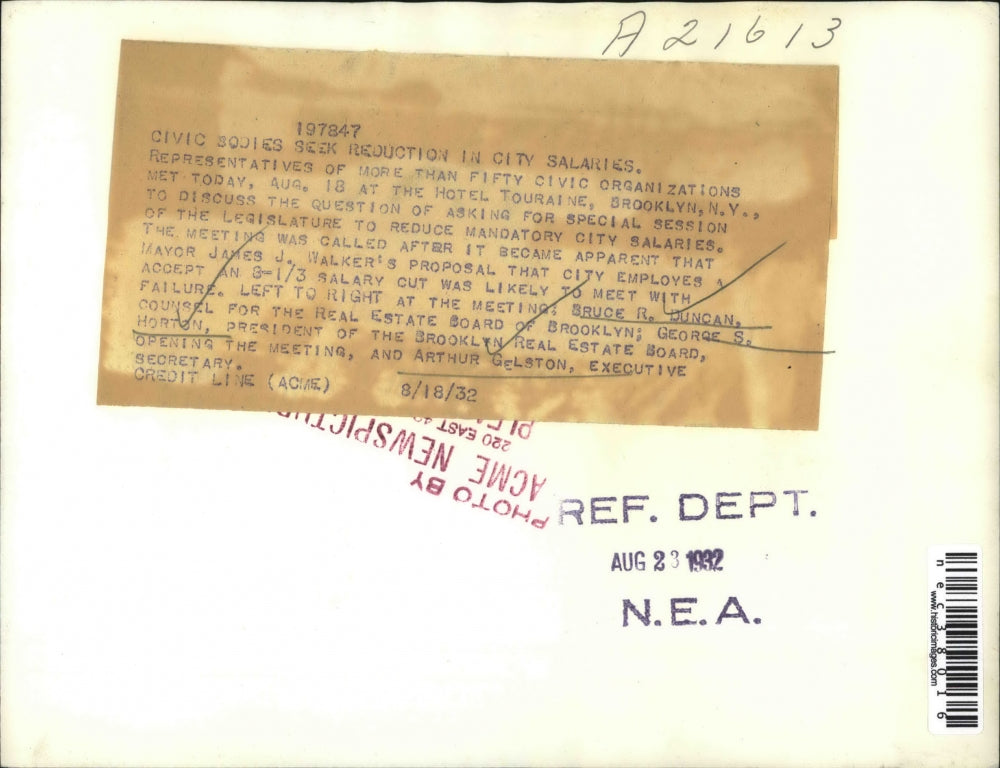 1932 Press Photo board members seek reduction of city salaries in NY - nec38016