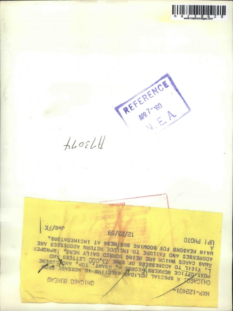 1959 Press Photo Post Office Worker George Grant greeting Merry Christmas