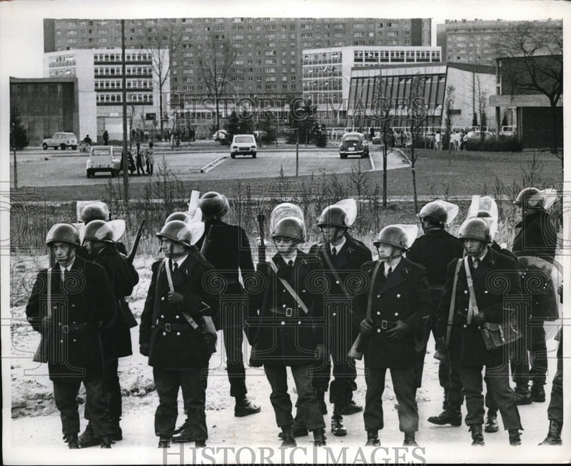 Load image into Gallery viewer, 1970 Press Photo Nanterre, France Police On Campus
