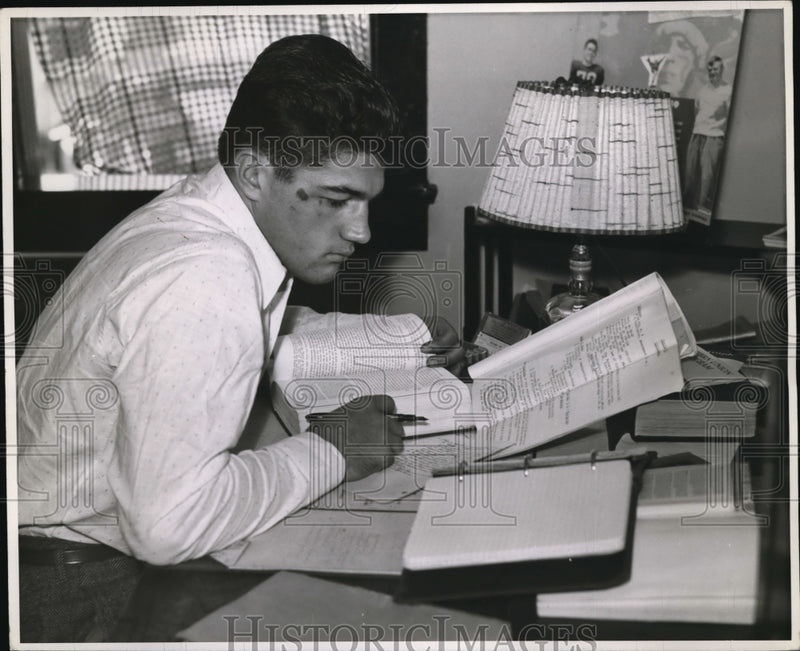 Load image into Gallery viewer, 1940 Press Photo Jimmy Smith. - nec39720
