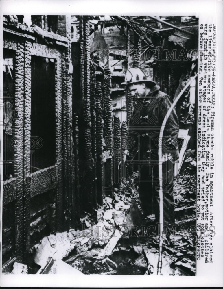 1959 Press Photo Apt House fire claims life of five members of the Louis Stone