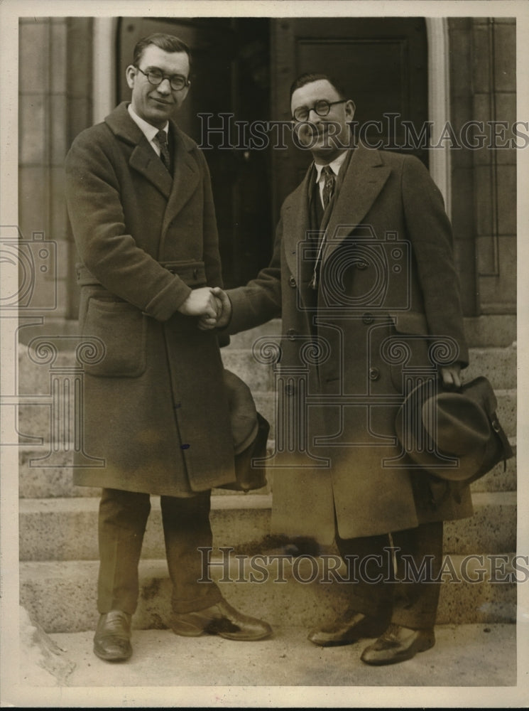 1926 Press Photo Anthony Bimba shaking hands with Attorney Harry Coffman- Historic Images