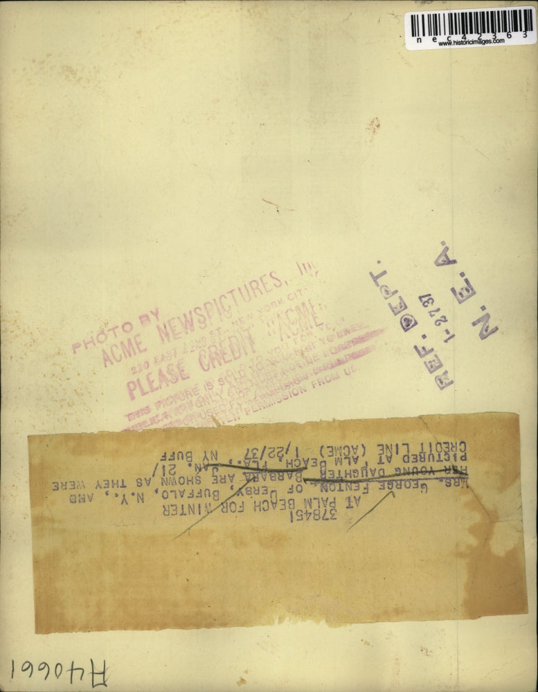 1937 Press Photo Mrs George Fenton And Barbara At Palm Beach for Winter