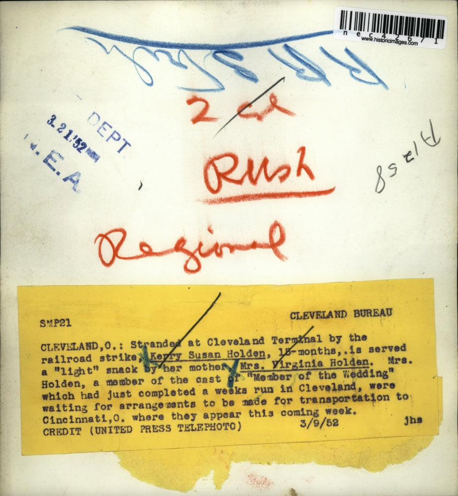 1952 Press Photo Cleveland, Ohio actress Mrs Virginia Holden & baby Kerry