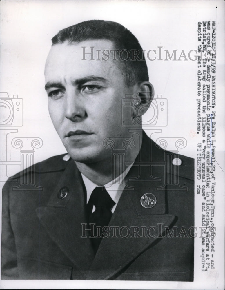 Load image into Gallery viewer, 1959 Press Photo Pfe. Ralph Powell contracted &amp; was cured of pneumonic plague
