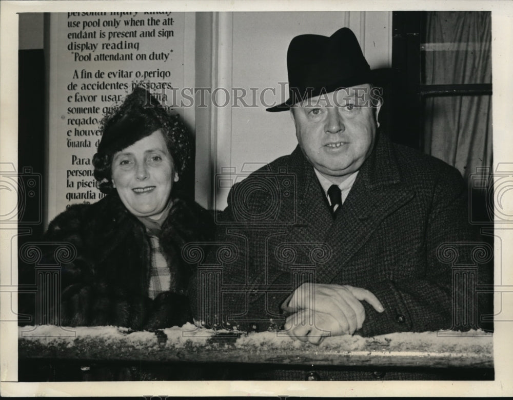 1940 Press Photo Sir Joseph Benjamin Robinson Bart and Lady Alice on New York