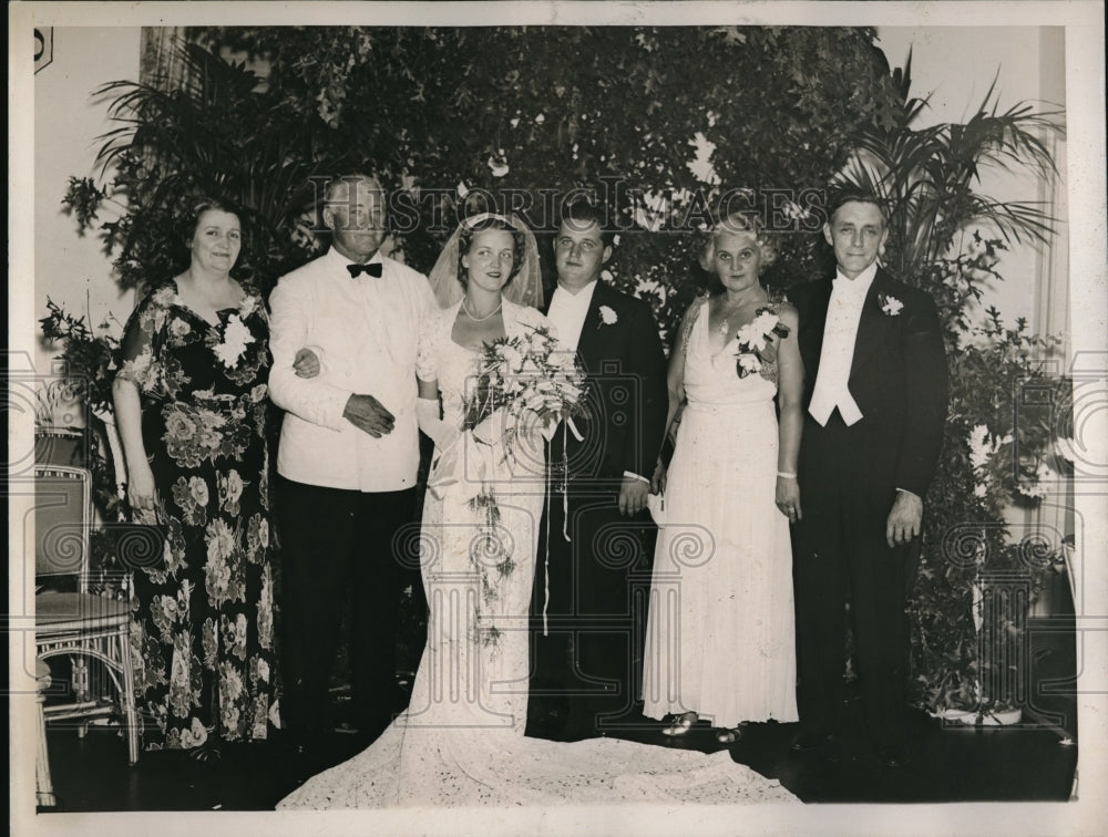 1937 Press Photo Mr. and Mrs. Thomas Hines' wedding reception at St. Moritz
