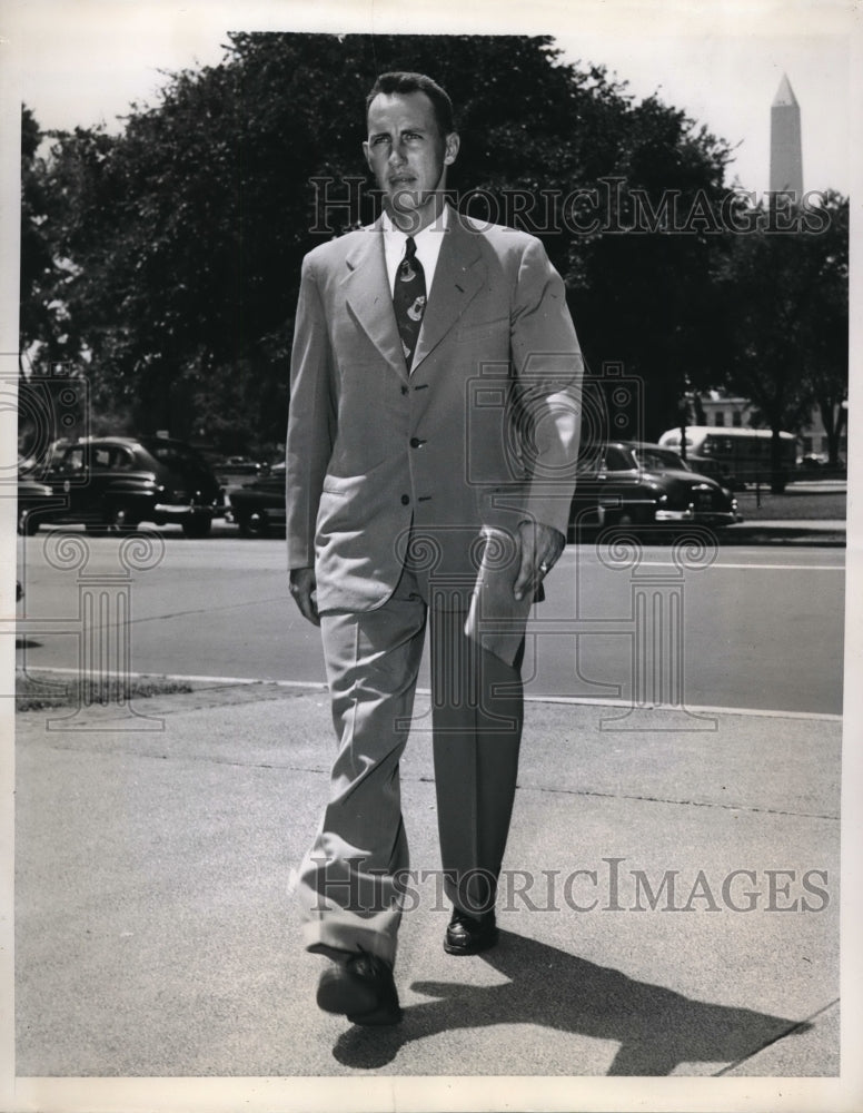 Load image into Gallery viewer, 1950 Press Photo Lt. Commander Edwin M. Rosenberg got consent from Senate
