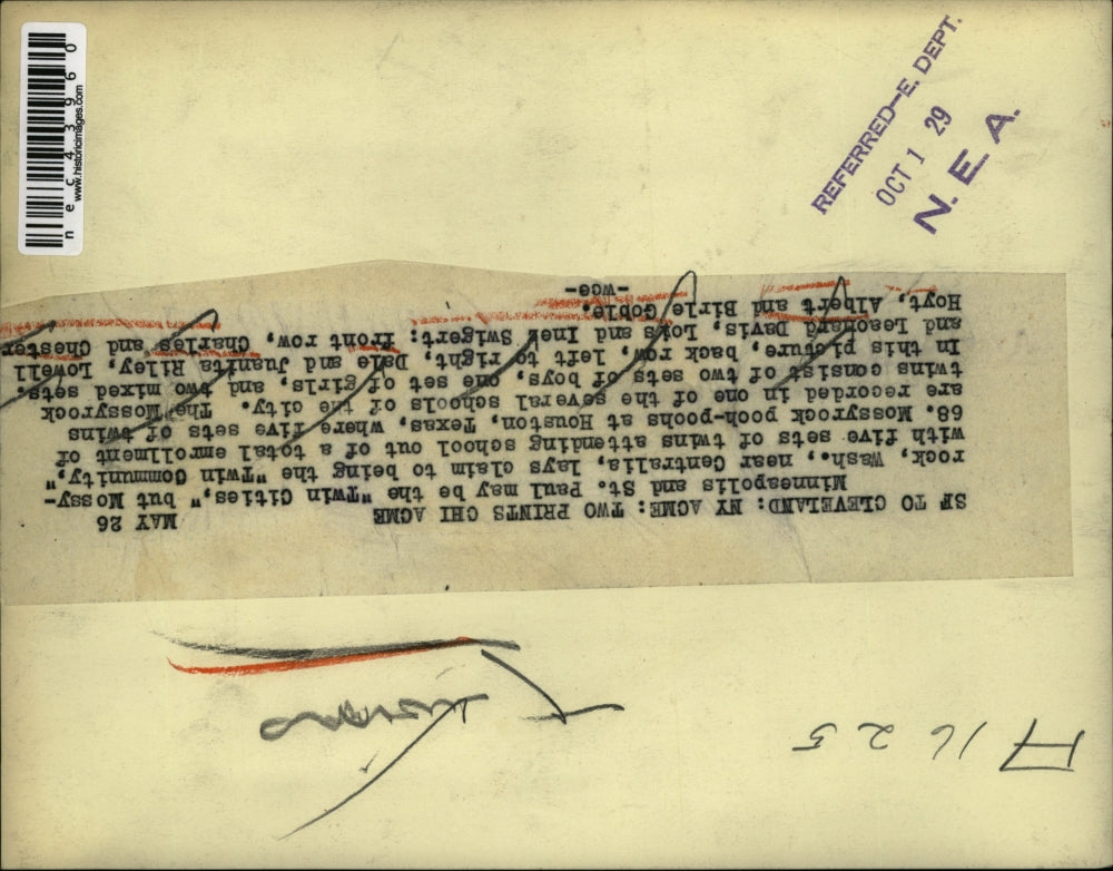 1929 Press Photo Mossy Rock, Wash twins D & J Riley, Low & Lea Davis,